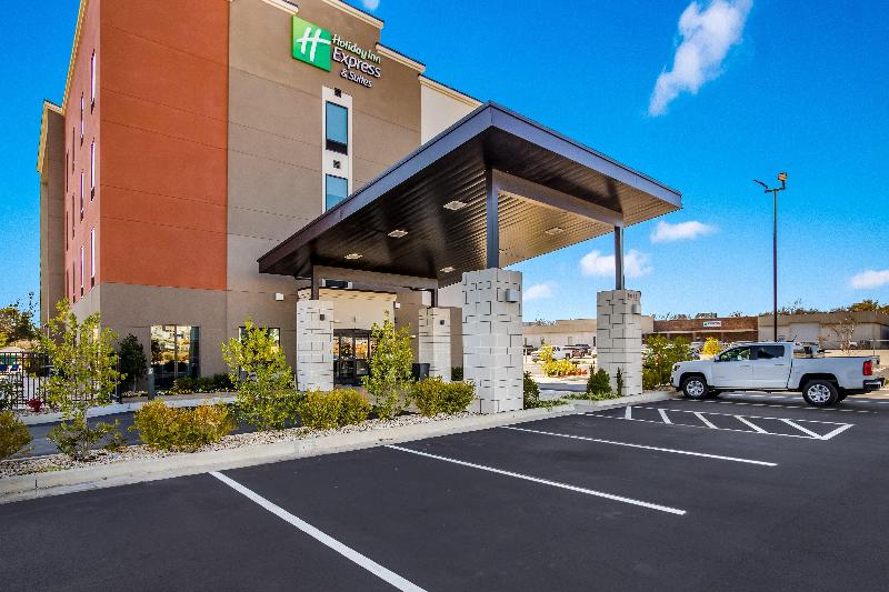 Holiday Inn Express Suites Tulsa East Catoosa IHG image
