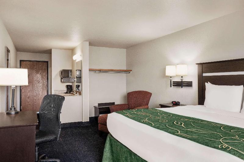 Travelodge By Wyndham Mcalester image