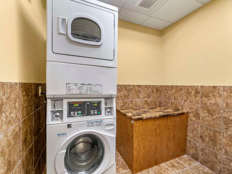 Sonesta Essential Minot image