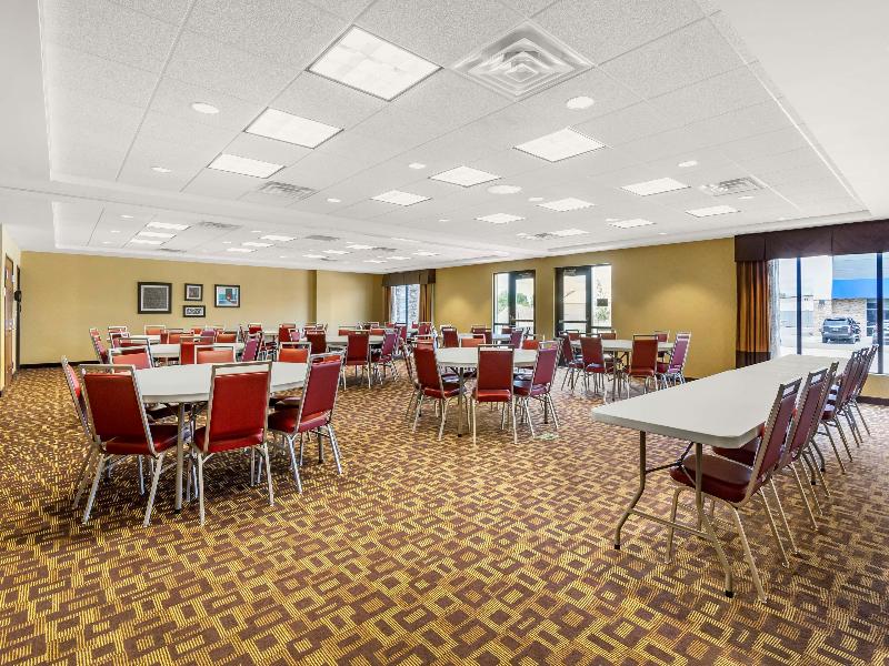 Sonesta Essential Minot image