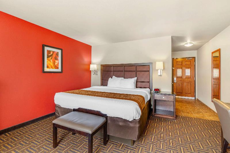Sonesta Essential Minot image