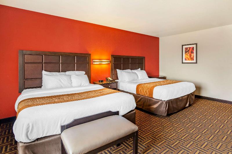 Sonesta Essential Minot image 8
