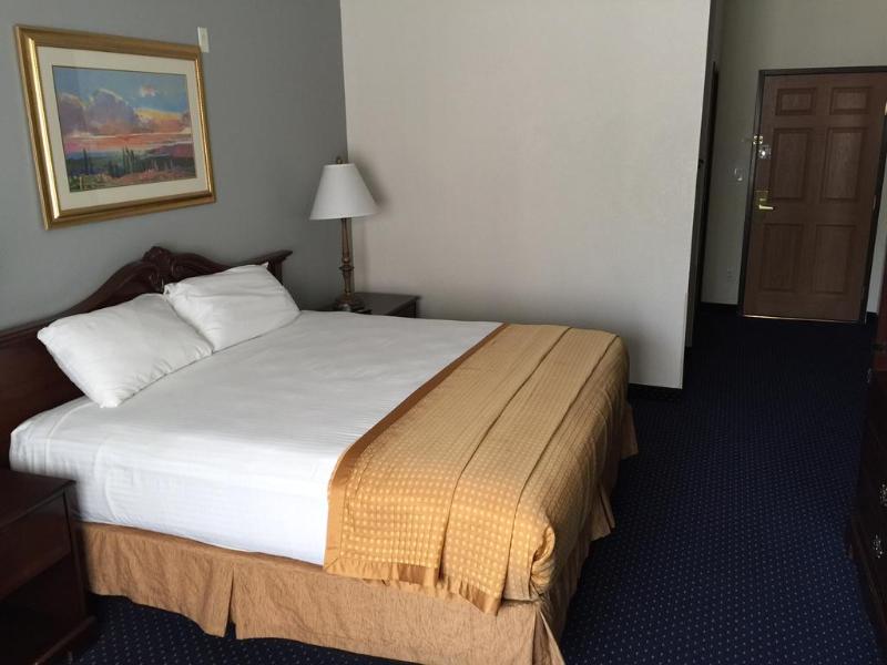 Quality Inn & Suites Coppera Cove image