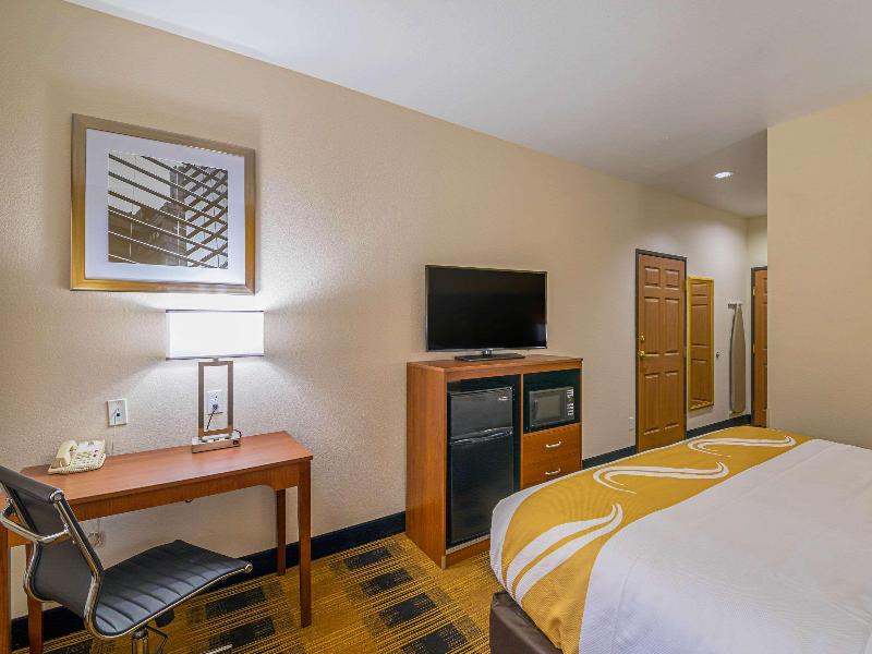 Quality Inn & Suites Coppera Cove image