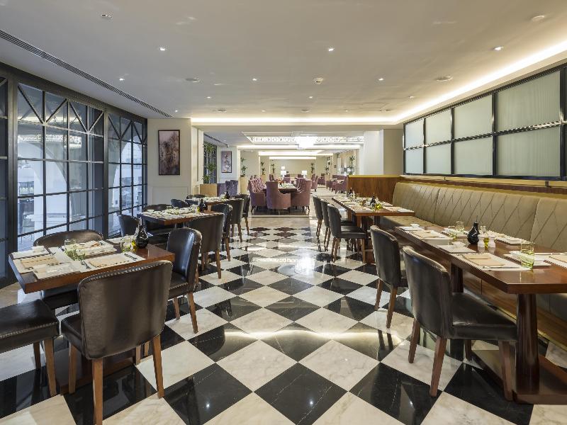 The Hotel Galleria Jeddah, Curio Collection by Hil image