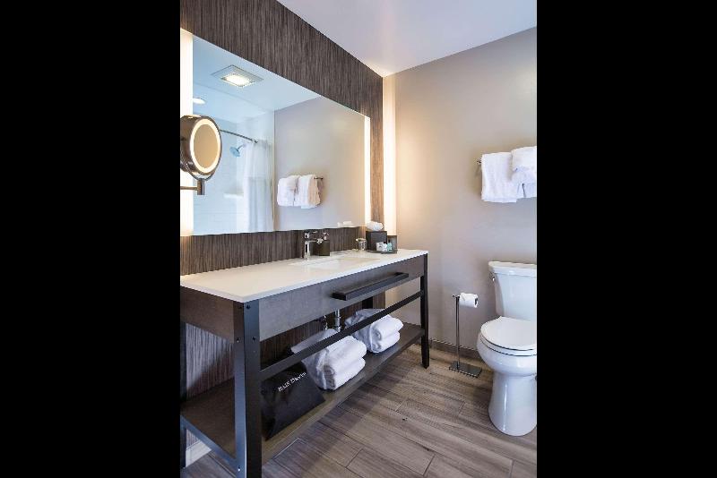 The Inn at Riverwalk, an Ascend Hotel Collection M image