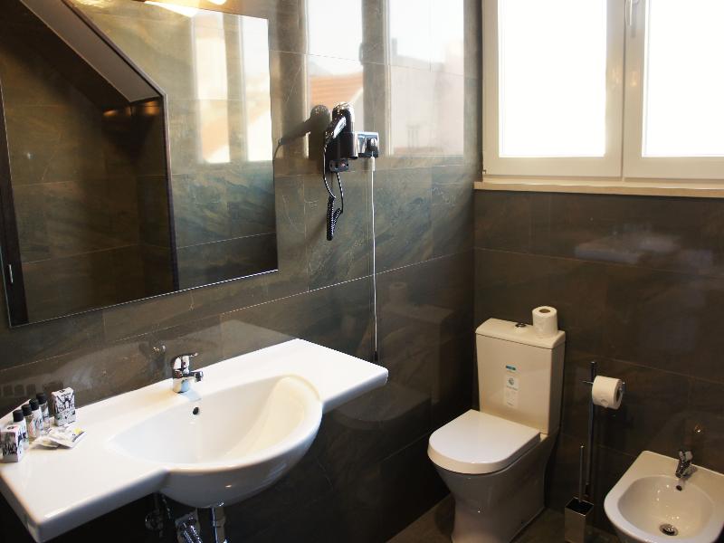 Bairro Alto Suites image