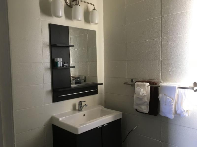 Howard Johnson by Wyndham Grande Prairie image