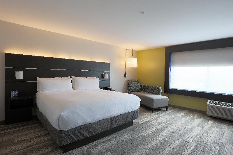 Holiday Inn Express Oneonta — photo 49