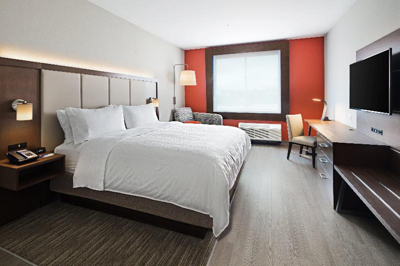 Holiday Inn Express Lubbock Central Univ Area image