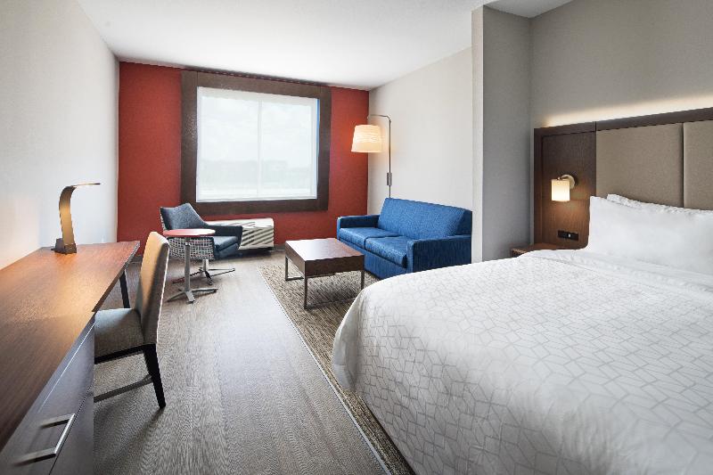 Holiday Inn Express Lubbock Central Univ Area image