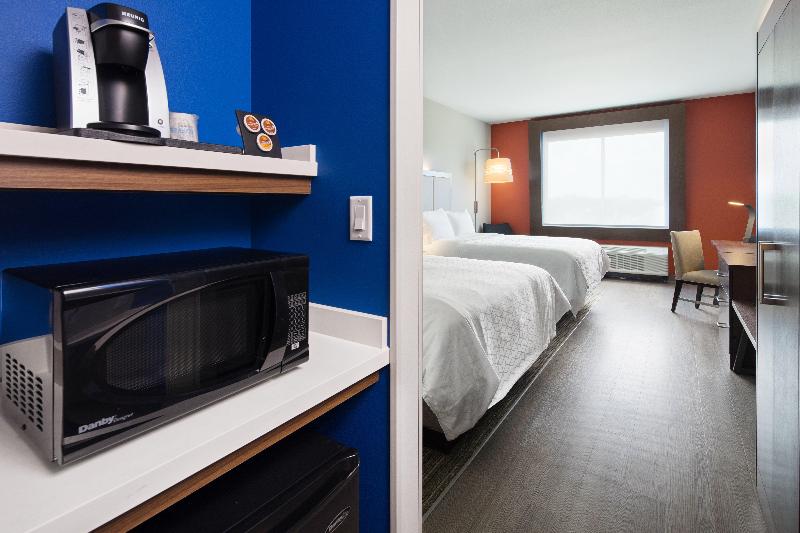 Holiday Inn Express Lubbock Central Univ Area image