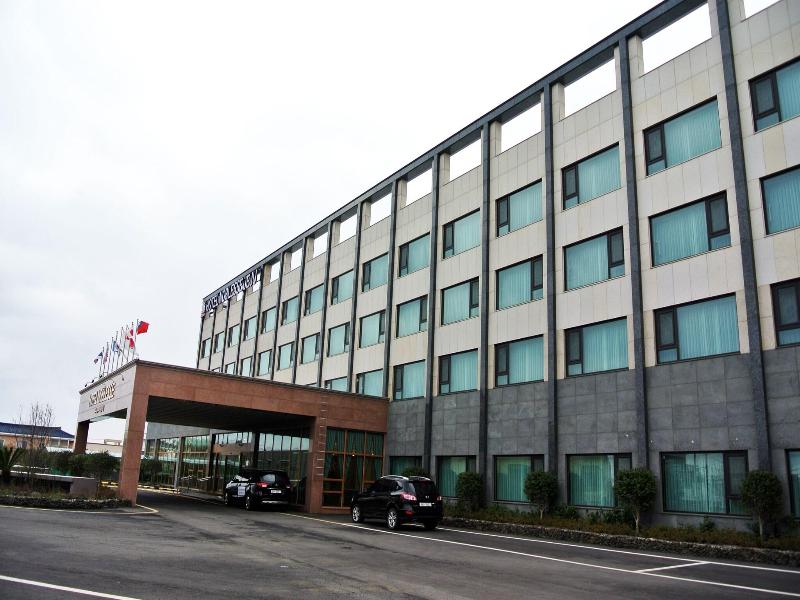 Jeju Noblesse Tourist Hotel