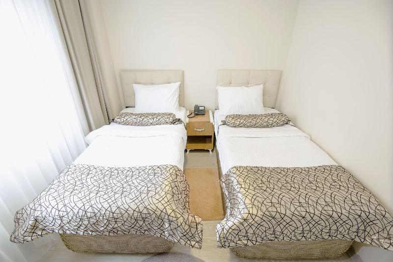 THE CORNER INN HOTELS BY SUiT image
