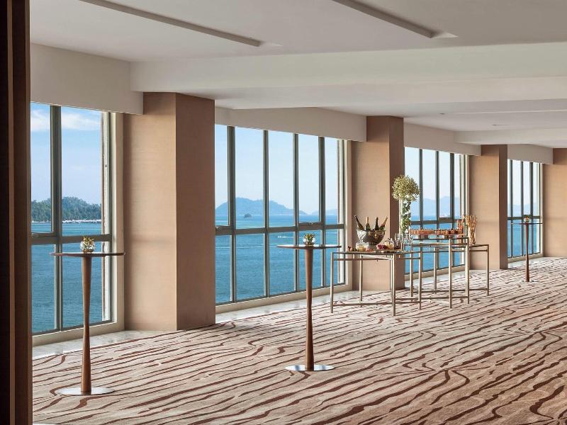 Marriott Kota Kinabalu Hotel image