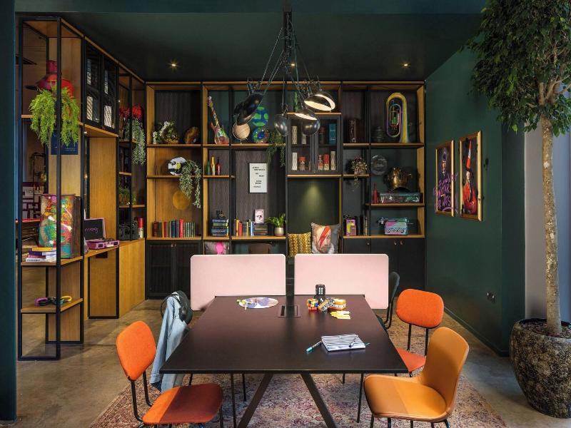 Moxy Glasgow Merchant City image