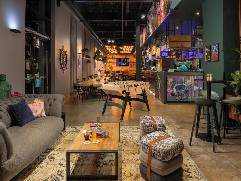 Moxy Glasgow Merchant City image