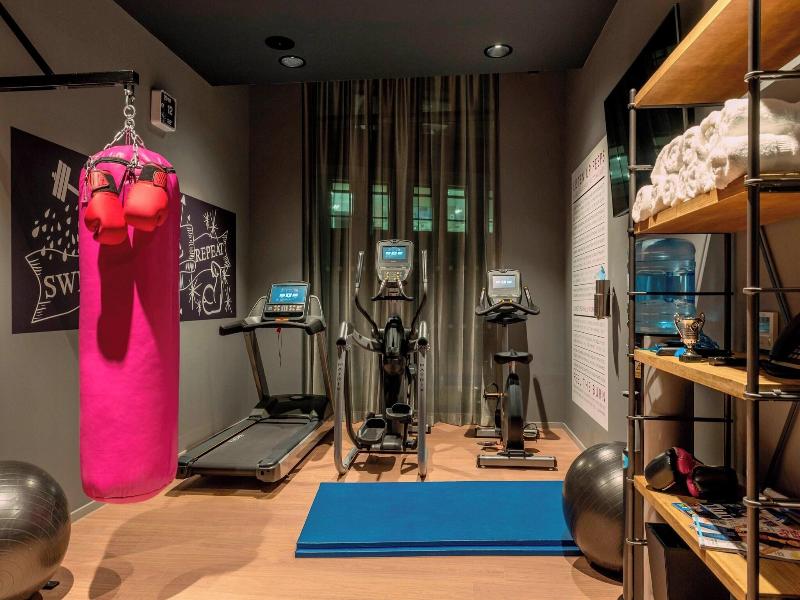 Moxy Glasgow Merchant City image