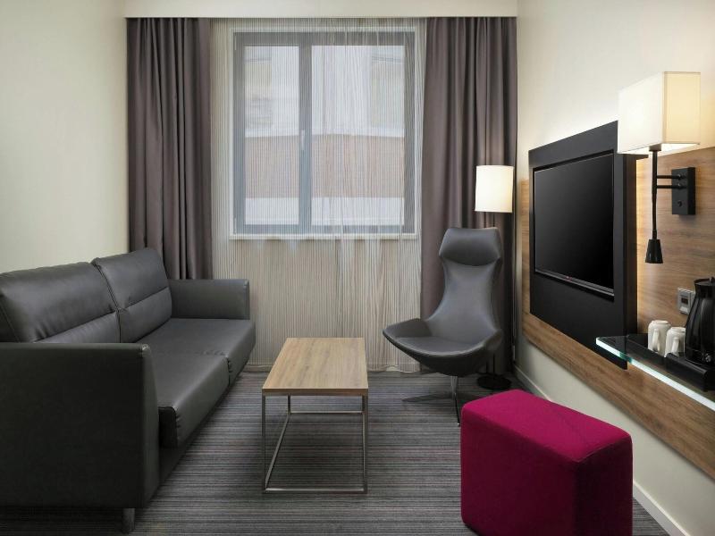 Moxy Glasgow Merchant City image