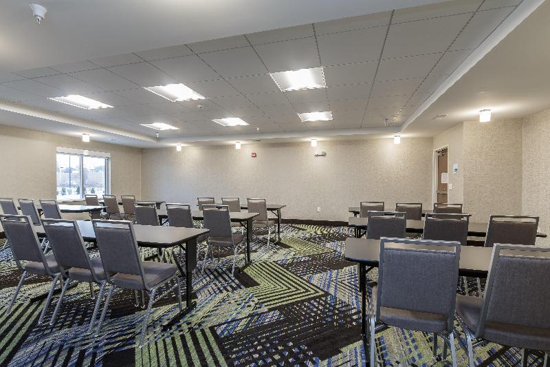 Holiday Inn Express & Suites Bend - South