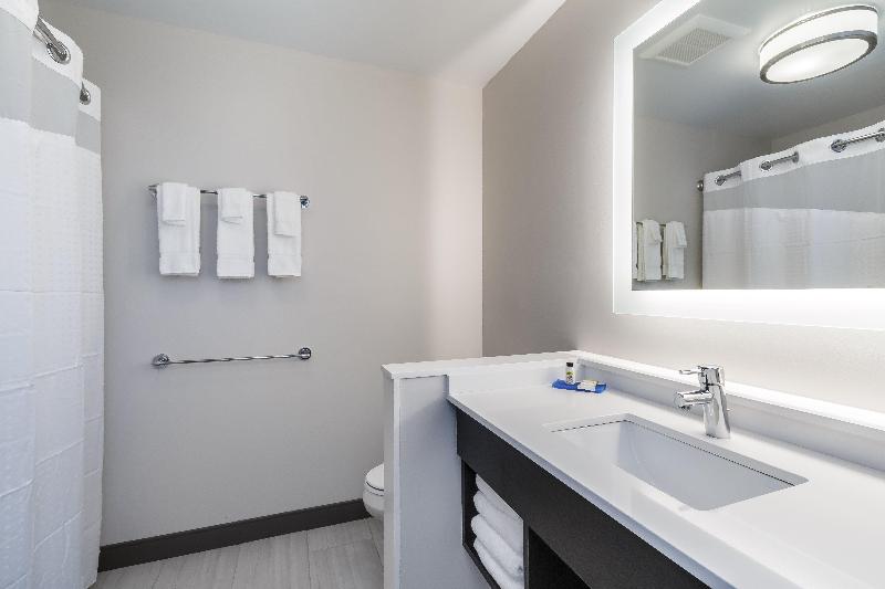 Holiday Inn Express Suites South Bend - Casino IHG photo 21