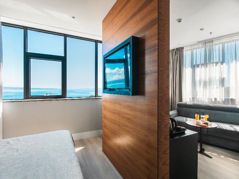 Marvie Hotel & Health image
