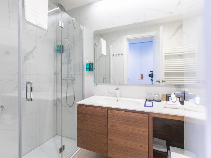 Marvie Hotel & Health image