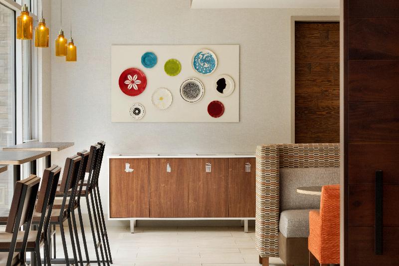 Holiday Inn Express Williamsburg image