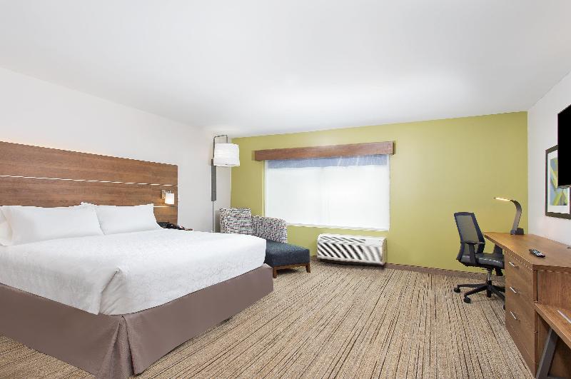 Holiday Inn Express Williamsburg image