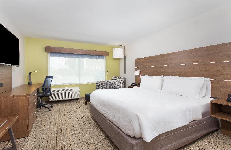 Holiday Inn Express Williamsburg image