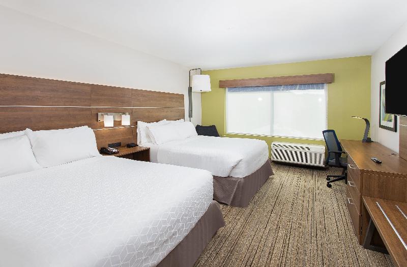 Holiday Inn Express Williamsburg image 8
