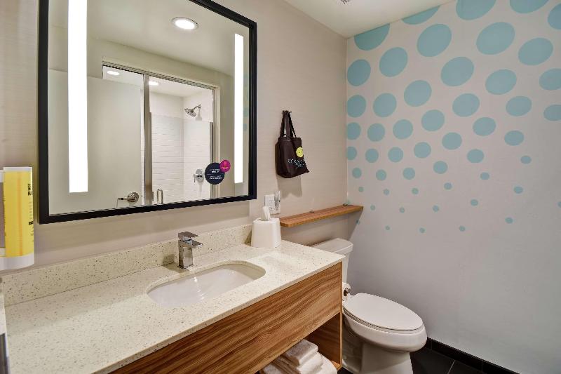 Tru By Hilton Raleigh Durham Airport image