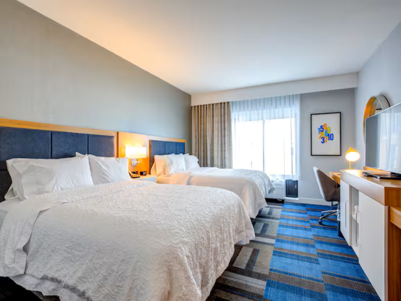 Hampton Inn Boston/Waltham image