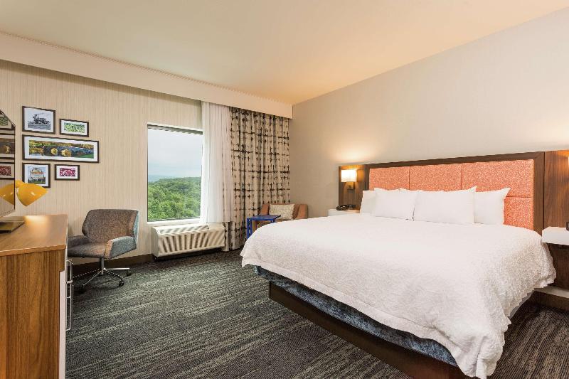 Hampton Inn Cumberland, Md image