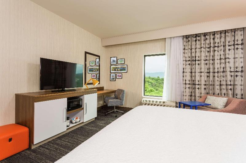 Hampton Inn Cumberland, Md image