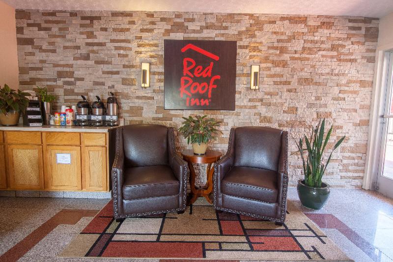 Red Roof Inn Crossville image