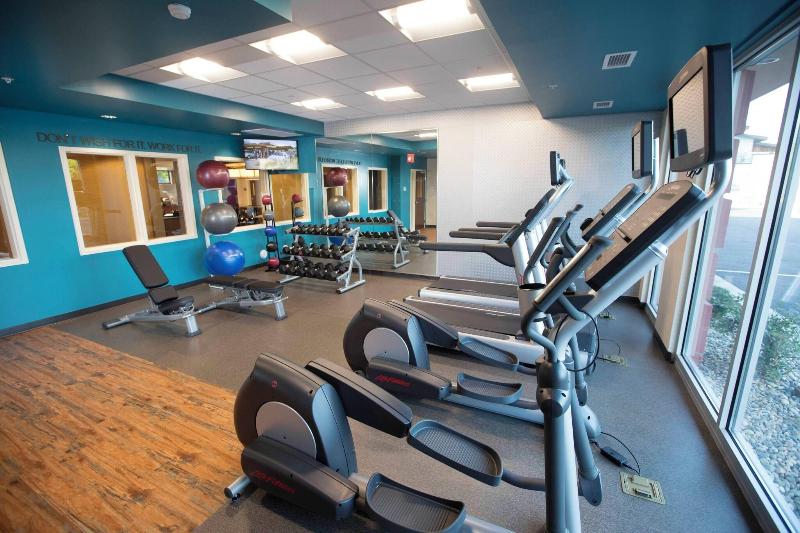 Fairfield Inn & Suites Detroit Lakes image