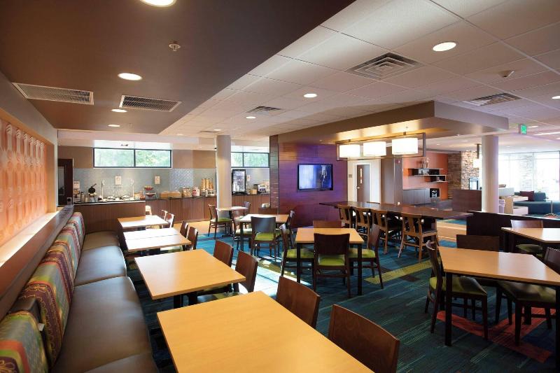 Fairfield Inn & Suites Detroit Lakes image