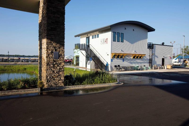 Fairfield Inn & Suites Detroit Lakes image