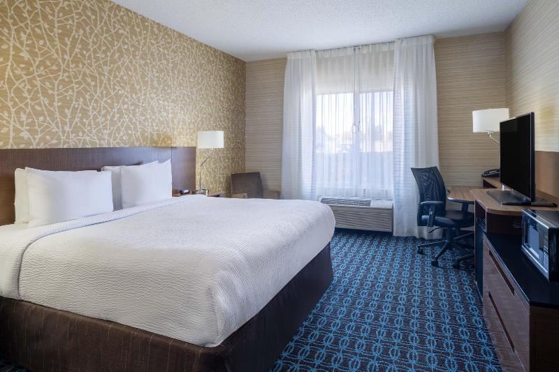 Fairfield Inn & Suites Detroit Lakes image