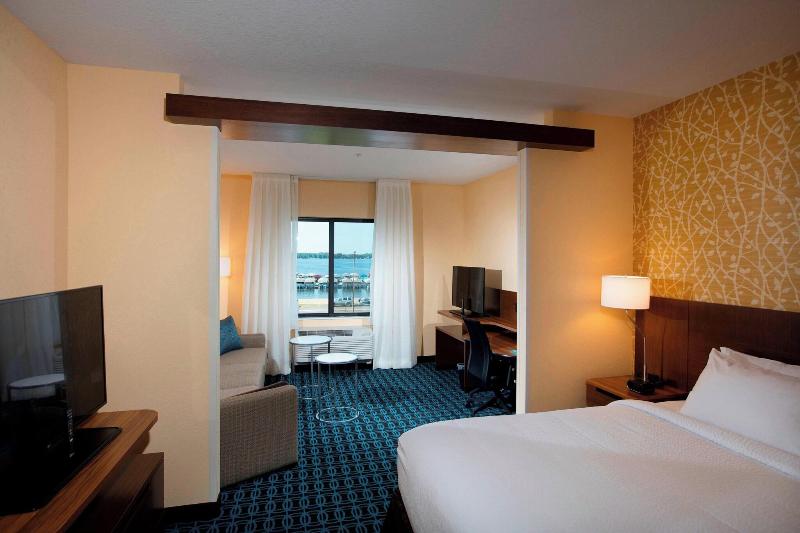 Fairfield Inn & Suites Detroit Lakes image