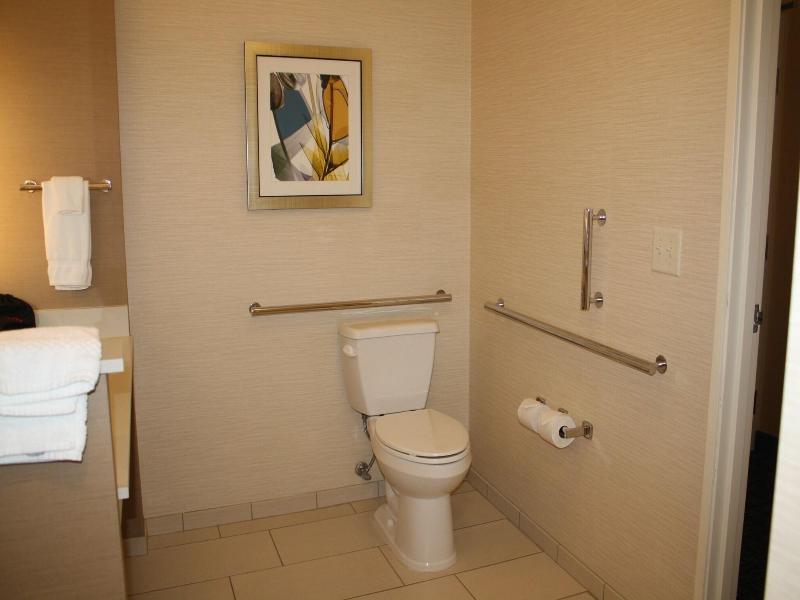 Fairfield Inn & Suites Detroit Lakes image