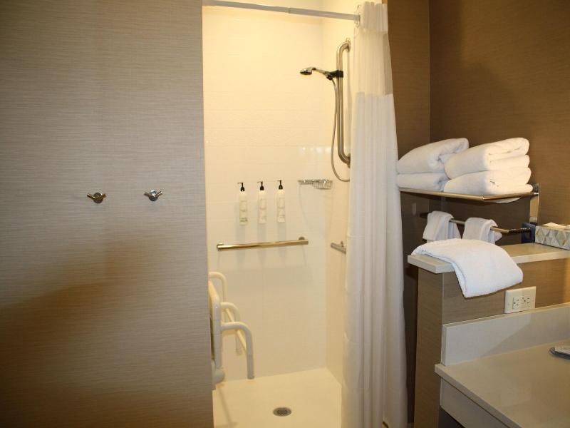Fairfield Inn & Suites Detroit Lakes image