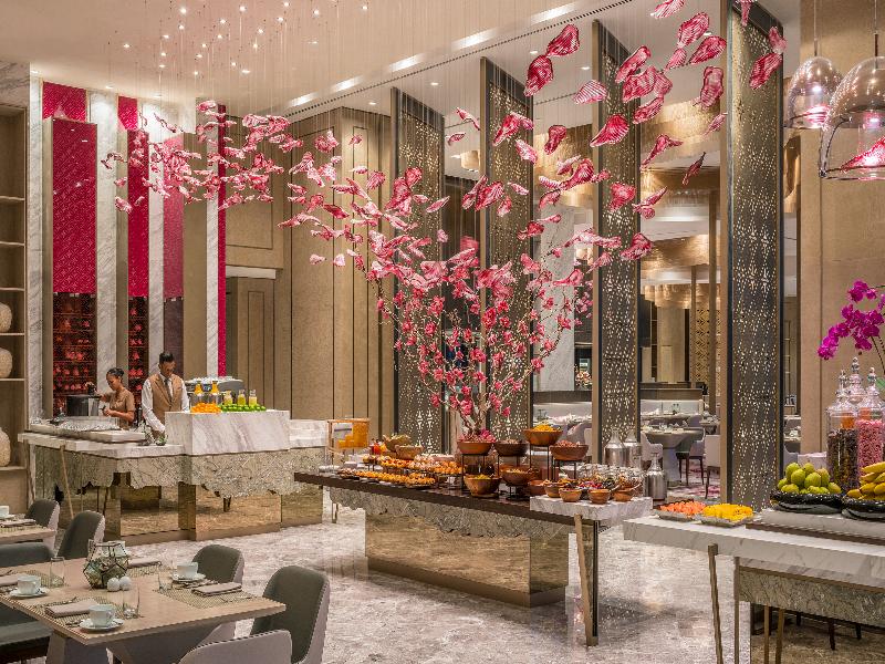 Four Seasons Hotel Kuala Lumpur image