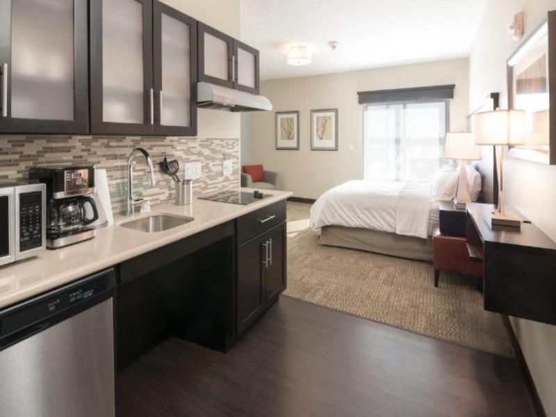 Staybridge Suites Saskatoon-University image
