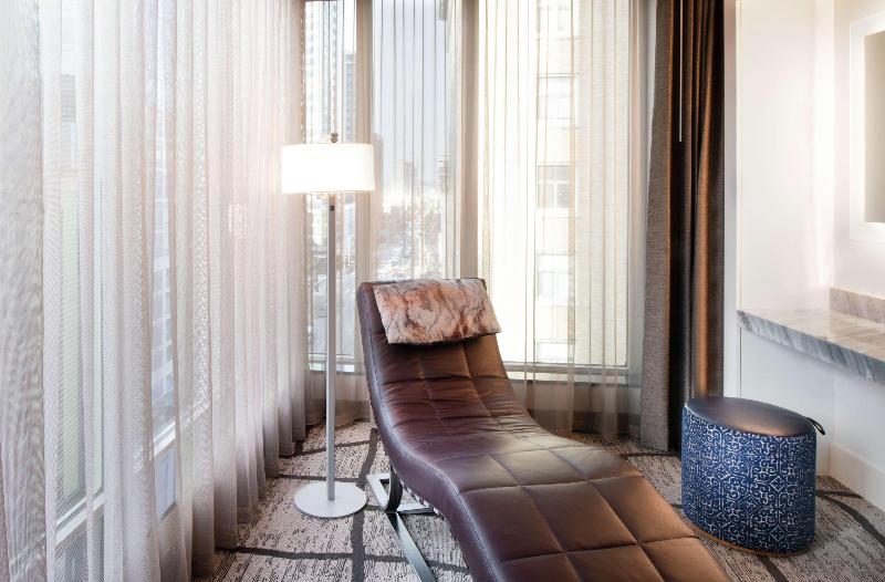 The Charter Hotel Seattle, Curio Collection by Hil