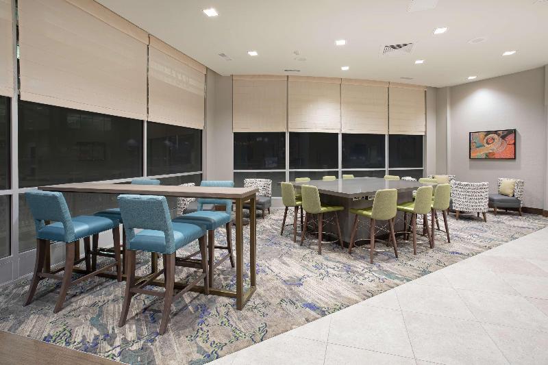 Hilton Garden Inn Omaha Aksarben Village image