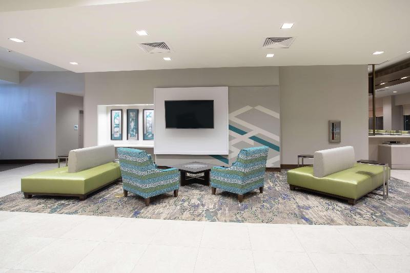 Hilton Garden Inn Omaha Aksarben Village image