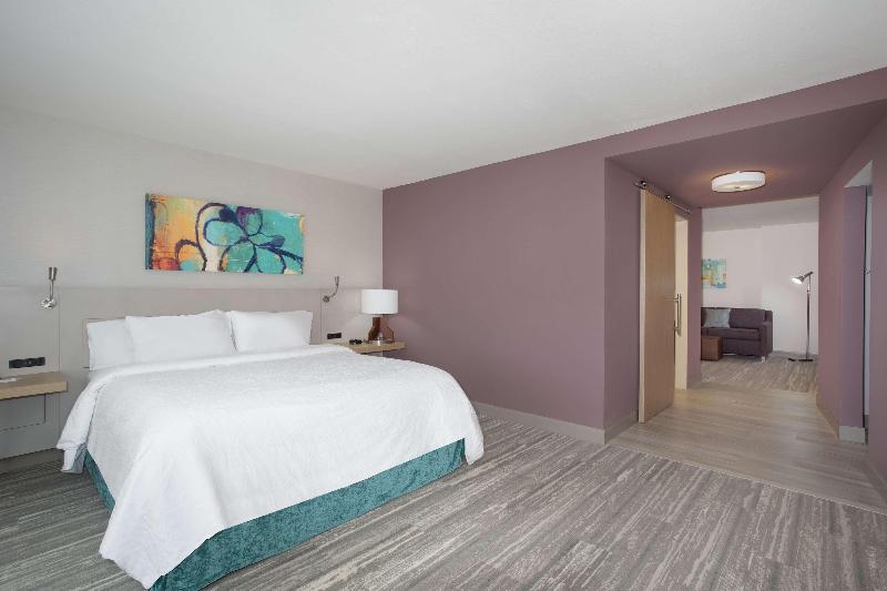 Hilton Garden Inn Omaha Aksarben Village image