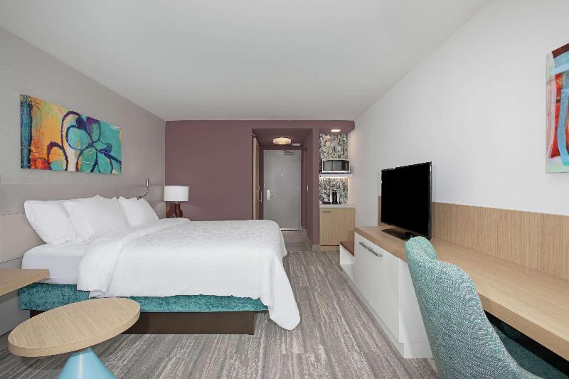 Hilton Garden Inn Omaha Aksarben Village image